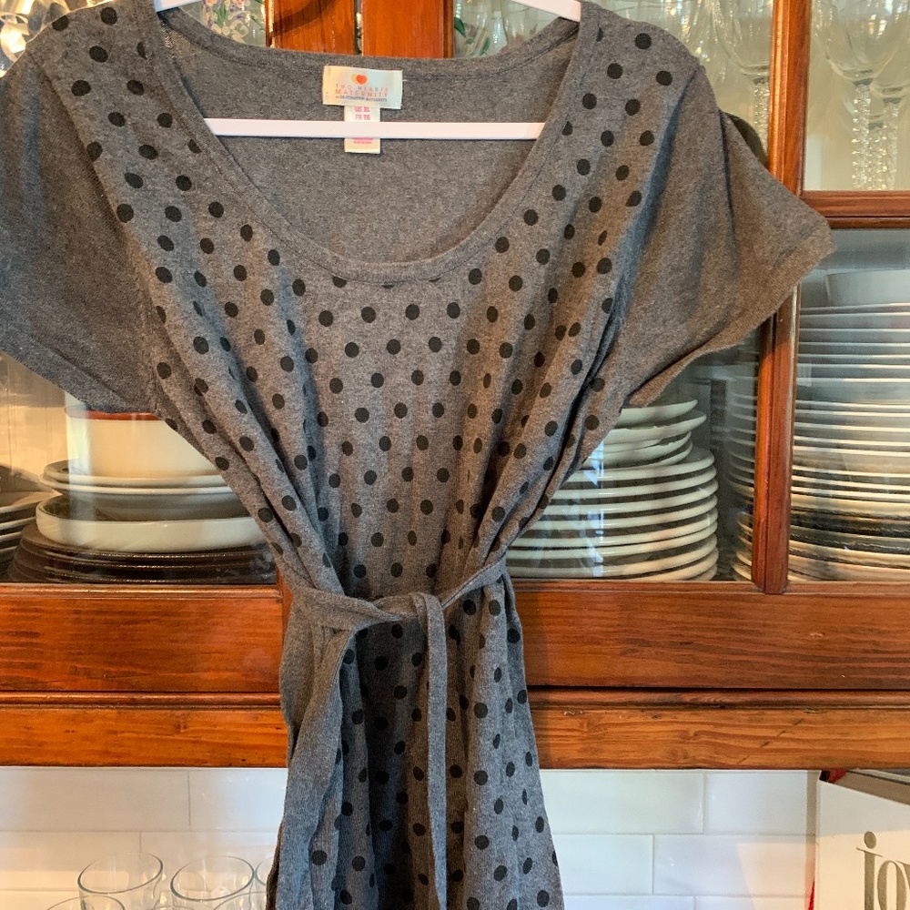Two hearts maternity belted sweater tee. Worn about 5 x
